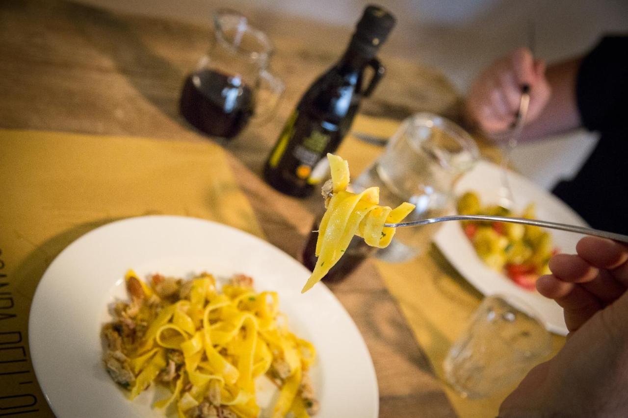 Locanda Dell'Oleificio Mezzane di Sotto Zewnętrze zdjęcie