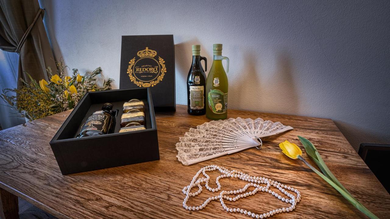 Locanda Dell'Oleificio Mezzane di Sotto Zewnętrze zdjęcie